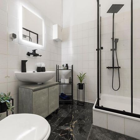 62Qm2, Massageseat, Billard-Table, King-Sized Bed Apartment Berlin Luaran gambar