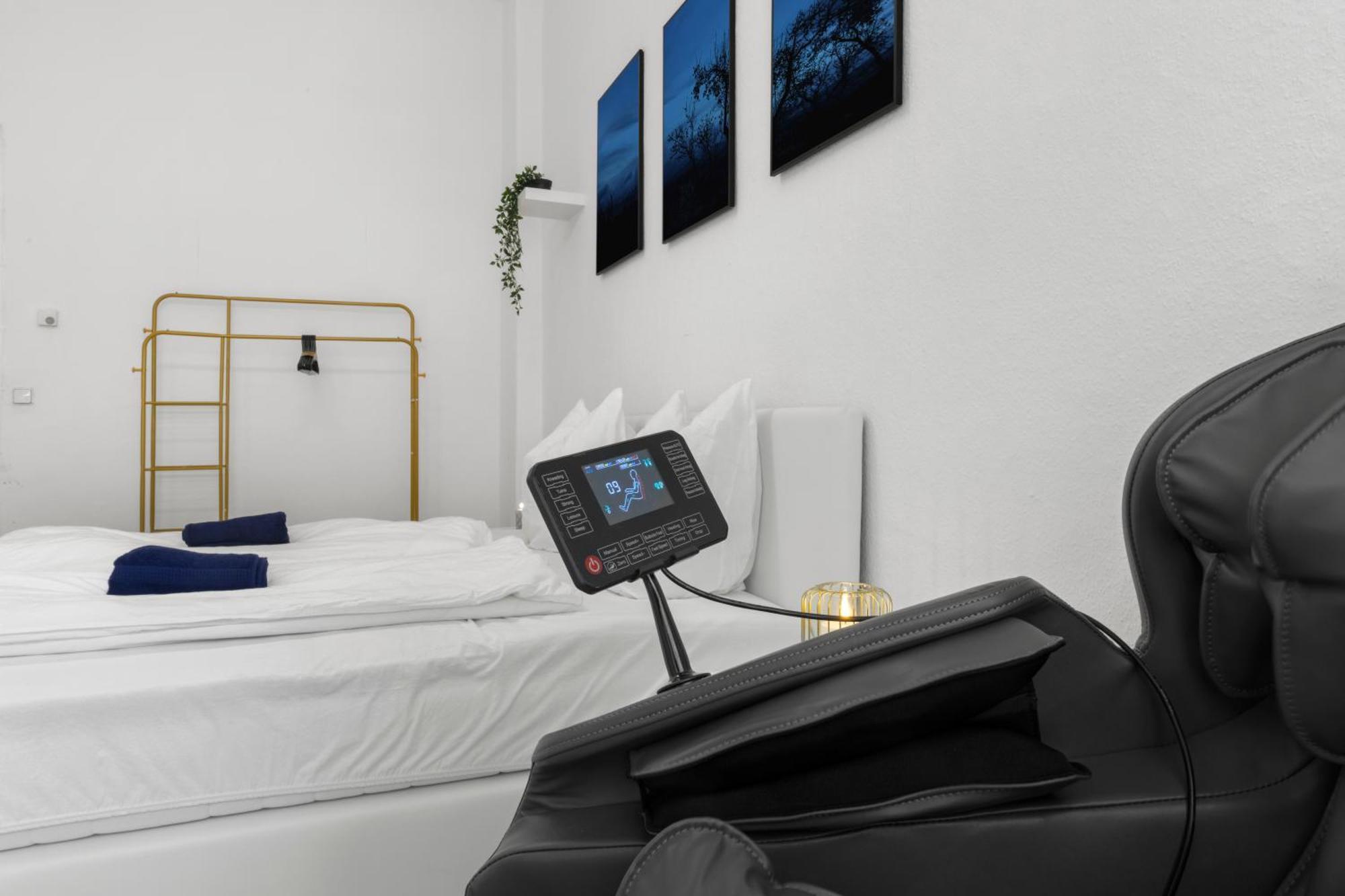 62Qm2, Massageseat, Billard-Table, King-Sized Bed Apartment Berlin Luaran gambar